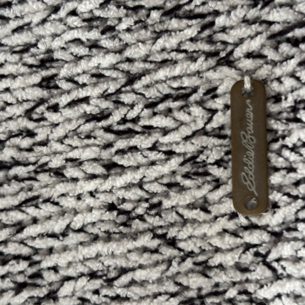 Eddie Bauer Women's Gray Cardigan Sweater - Picture 3 of 4